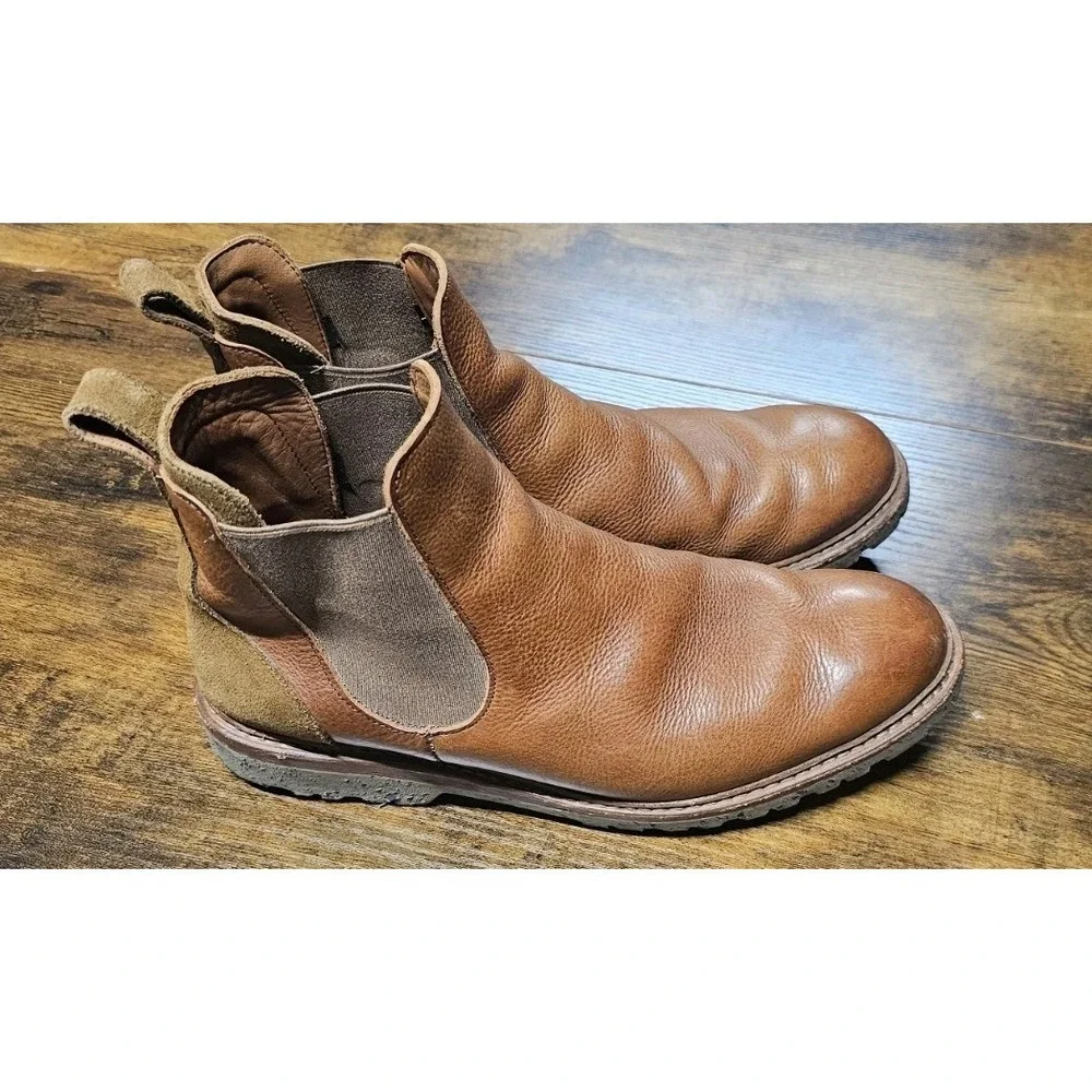 Allen Edmonds‎ 